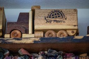 Making Toys from Wood Scraps - Kansas