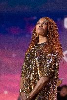 39th Telethon Show - Paris