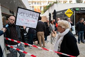 Book Signing for Nicolas Sarkozy's Book Journal D'un Prisonnier - Marseille