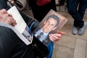 Book Signing for Nicolas Sarkozy's Book Journal D'un Prisonnier - Marseille
