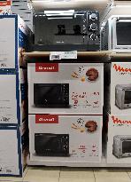 Brandt Appliances Liquidated 700 Jobs Lost - Paris