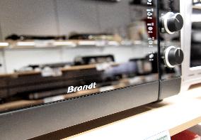 Brandt Appliances Liquidated 700 Jobs Lost - Paris