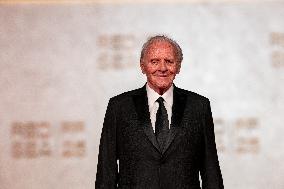 Anthony Hopkins Attend Closing of Red Sea Film Festival - Jeddah