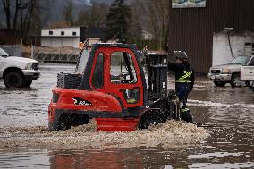 Canada Suffers Severe Flooding and Thousands Evacuated