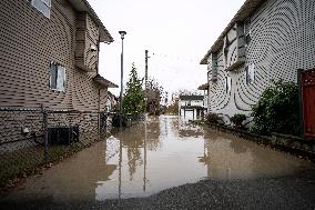 Canada Suffers Severe Flooding and Thousands Evacuated