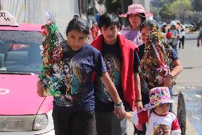 Pilgrims Continue Their Journey Toward Basilica of Guadalupe - Mexico