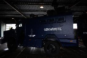 Minister of The Interior Nunez Visits BRI and GIGN - Versailles