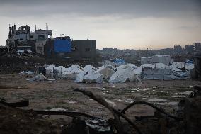 A Winter Storm Chills Gaza and Floods Tent Camps