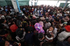 Cambodian Evacuees At A Safe Zone - Phnom Penh