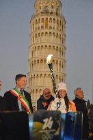 Arrival Of Olympic Flame in the Piazza dei Miracoli - Pisa