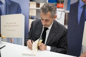 Nicolas Sarkozy At Public Book Signing Event - Menton