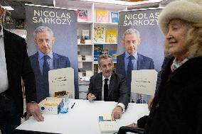 Nicolas Sarkozy At Public Book Signing Event - Menton