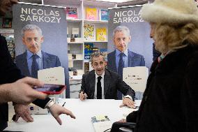 Nicolas Sarkozy At Public Book Signing Event - Menton