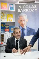 Nicolas Sarkozy At Public Book Signing Event - Menton