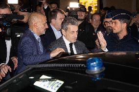 Nicolas Sarkozy At Public Book Signing Event - Menton