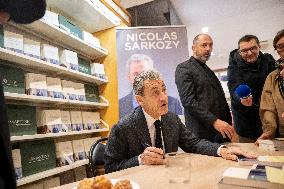 Nicolas Sarkozy At Book Signing Event - Paris