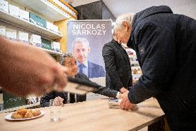 Nicolas Sarkozy At Book Signing Event - Paris