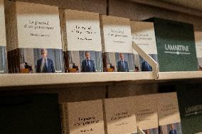 Nicolas Sarkozy At Book Signing Event - Paris