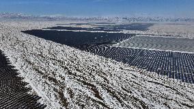Solar Thermal + Photovoltaic" Integrated Base in Hami