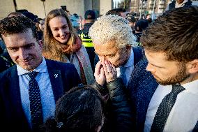 Geert Wilders Starts Tour Of Asylum Center - Papendrecht