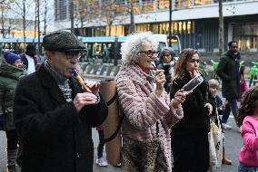 Rosa Parks Neighbourhood Fights Against The Crack Addicts - France