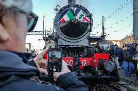Last Farewell To Milan Steam Train - Italy