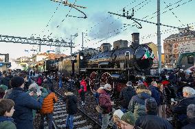 Last Farewell To Milan Steam Train - Italy