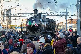 Last Farewell To Milan Steam Train - Italy