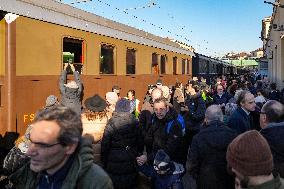Last Farewell To Milan Steam Train - Italy