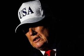 DC: President Trump Returns to White House after Army-Navy Football Game