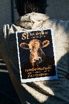 Farmers Protest Against Government's Health Policy on CND - France