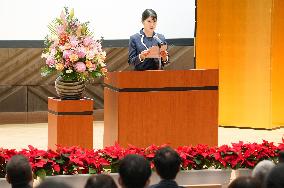 Princess Aiko visits Chiba Univ.