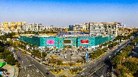 Largest Single Category Down Jacket Professional Market in China