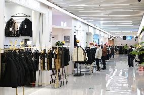 Largest Single Category Down Jacket Professional Market in China