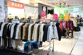 Largest Single Category Down Jacket Professional Market in China