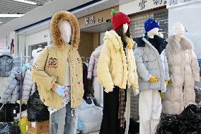 Largest Single Category Down Jacket Professional Market in China