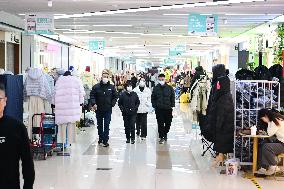 Largest Single Category Down Jacket Professional Market in China