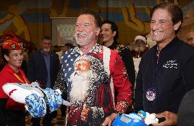 44th Annual Miracle on 1st Street Christmas Toy Giveaway - LA