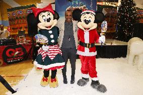 44th Annual Miracle on 1st Street Christmas Toy Giveaway - LA