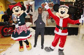 44th Annual Miracle on 1st Street Christmas Toy Giveaway - LA