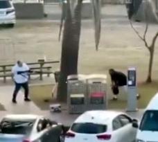 Citizen Hero Disarms Attacker During Bondi Beach Shooting - Sydney