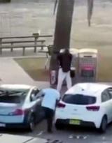 Citizen Hero Disarms Attacker During Bondi Beach Shooting - Sydney