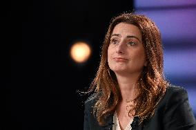 Marine Tondelier Portraits On Dimanche En Politique - Paris