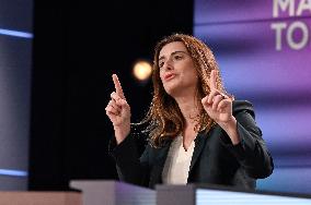 Marine Tondelier Portraits On Dimanche En Politique - Paris