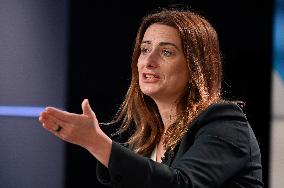 Marine Tondelier Portraits On Dimanche En Politique - Paris