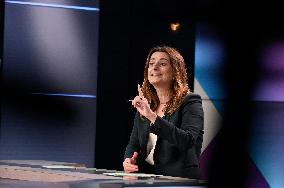 Marine Tondelier Portraits On Dimanche En Politique - Paris