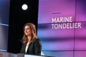Marine Tondelier Portraits On Dimanche En Politique - Paris