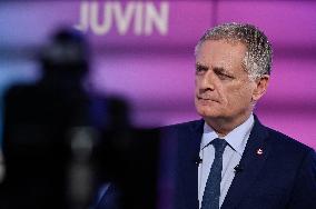 Philippe Juvin Portraits On Dimanche En Politique - Paris