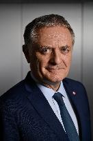 Philippe Juvin Portraits On Dimanche En Politique - Paris