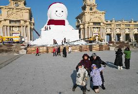 19 Meters Tall Giant Snowman - China